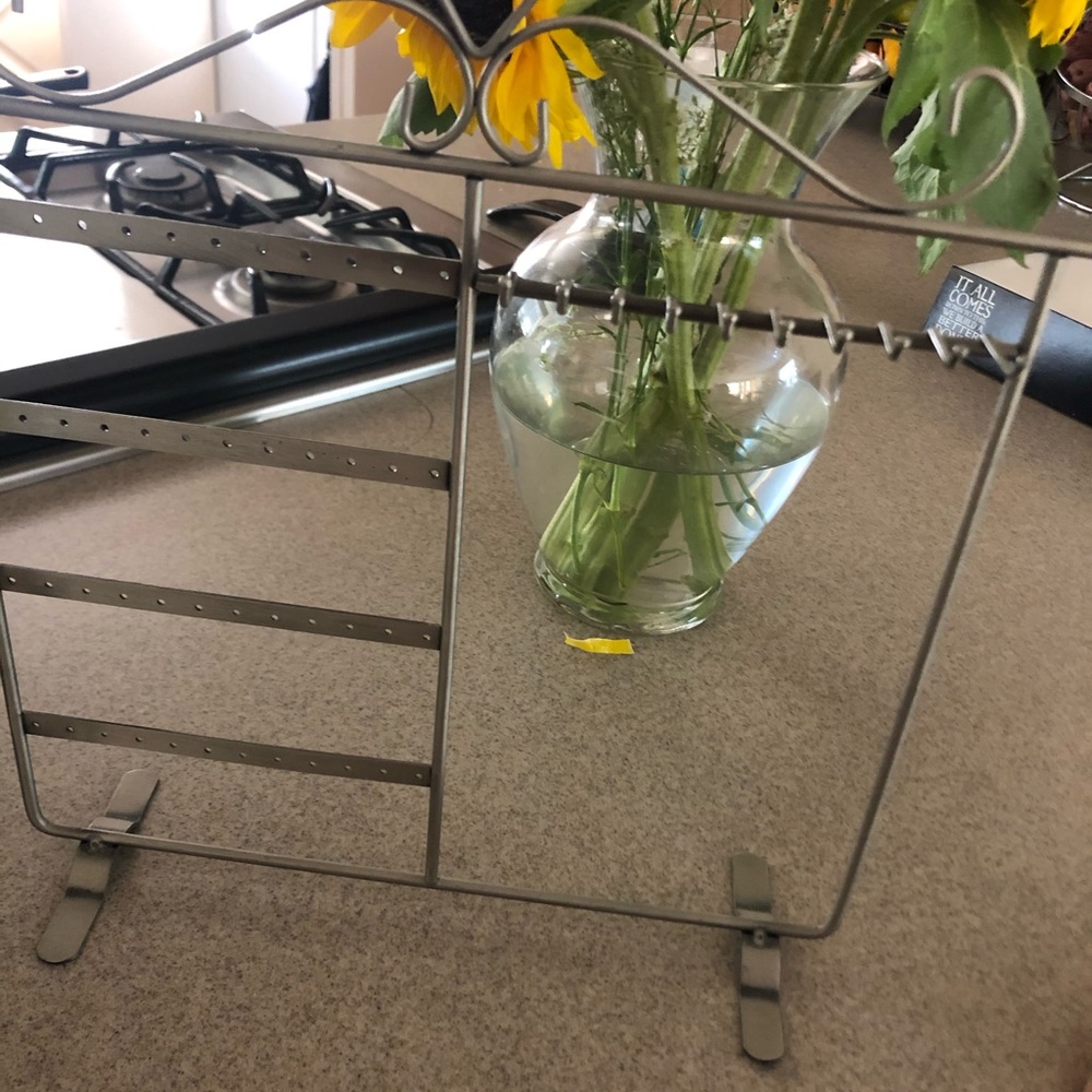Jewelry holder
